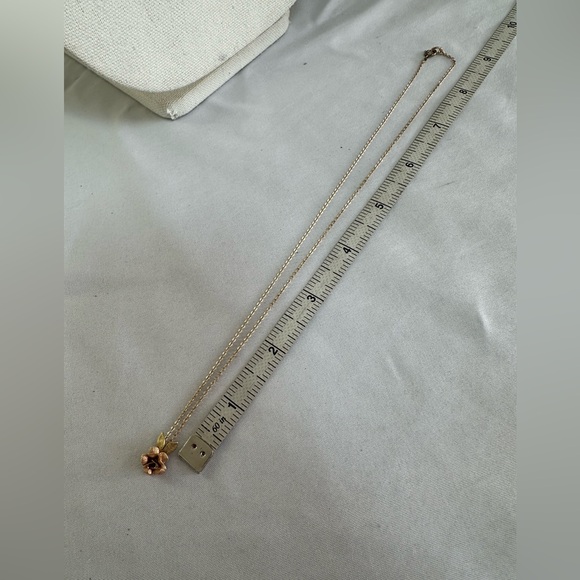 Dainty vintage Krementz gold overlay rose necklace - Picture 5 of 6